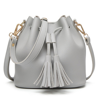 Handbags Bucket Bag Popular Lady Handbag Ladies Handbag Clutch Bag Tassel Decorated Flap PU Crossbody Bag (WDL01199)